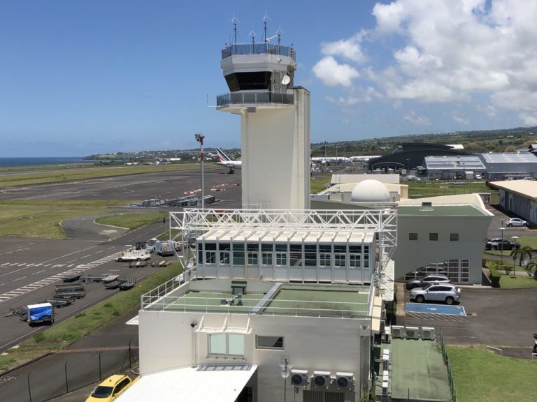 Roland Garros et Pierrefonds L’histoire des aéroports de La Réunion